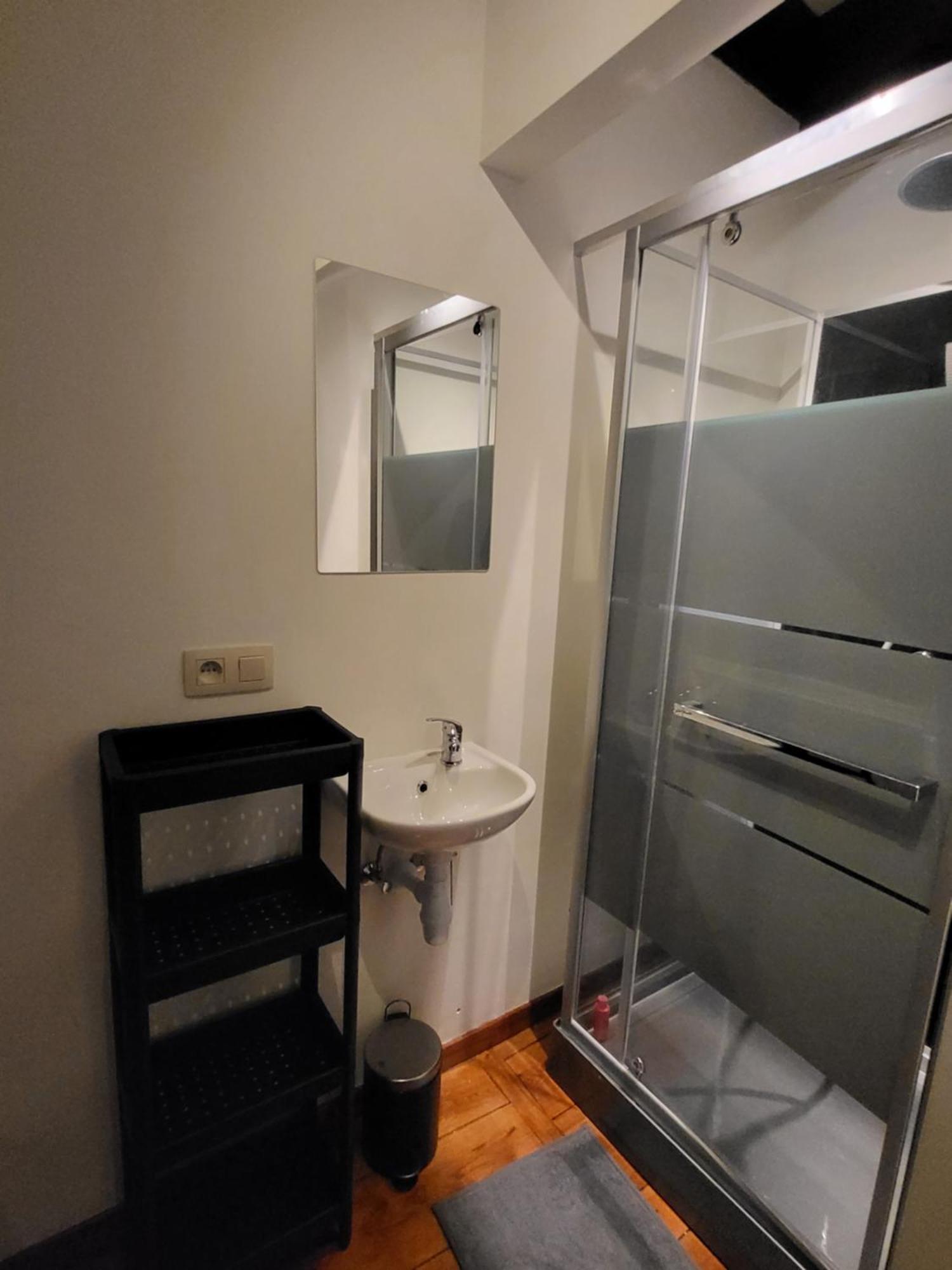 Viktoria Hostel Antwerpen Kamer foto